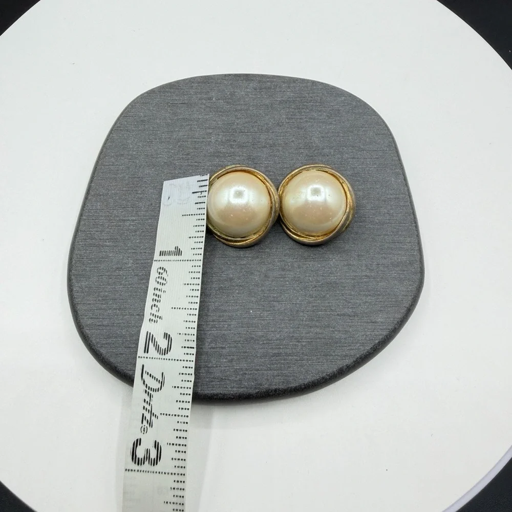 Chunky Cream Pearl Clip On Earrings Gold & Silver Tone Round Statement Fashion
